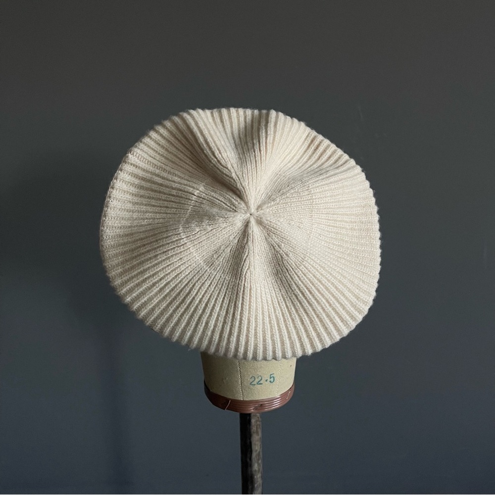 Dupatta Claudette 100% Wool Ribbed Knit Beret Cream Minimalist NWT Parisian Twee - Picture 3 of 5